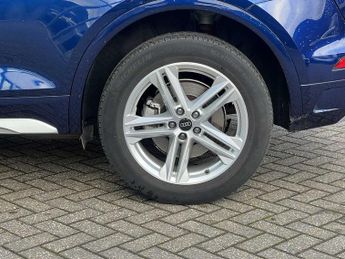 Audi Q5 MY23.5 S line 50 TFSI e quattro 299 PS S tronic