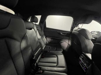 Audi Q7 Black Edition 55 TFSI quattro 340 PS tiptronic