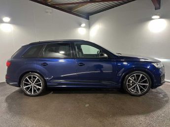 Audi Q7 Black Edition 55 TFSI quattro 340 PS tiptronic