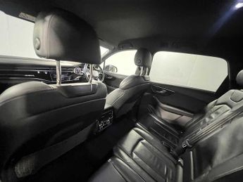 Audi Q7 Black Edition 55 TFSI quattro 340 PS tiptronic