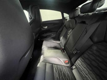 Audi e-tron GT    quattro 350,00 kW