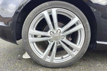 Audi A3 S line Navigation 1.8 TFSI quattro 180 PS S tronic