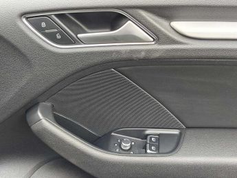 Audi A3 S line Navigation 1.8 TFSI quattro 180 PS S tronic