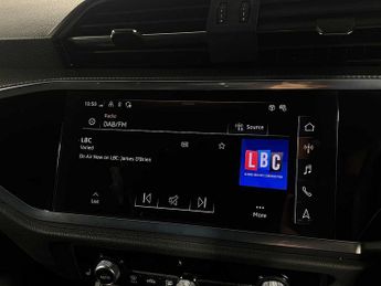 Audi Q3 Black Edition 35 TFSI  150 PS S tronic