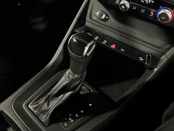 Audi Q3 Black Edition 35 TFSI  150 PS S tronic