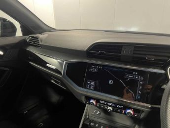 Audi Q3 Black Edition 35 TFSI  150 PS S tronic