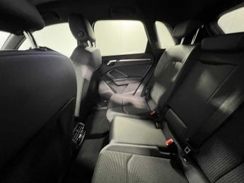 Audi Q3 Black Edition 35 TFSI  150 PS S tronic