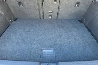 Volkswagen Golf 2.0 TDI Life 5dr DSG