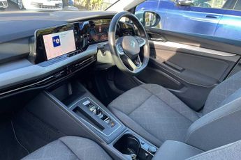 Volkswagen Golf 2.0 TDI Life 5dr DSG