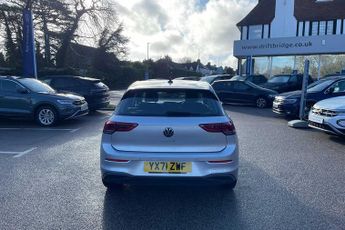 Volkswagen Golf 2.0 TDI Life 5dr DSG