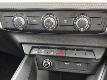 Audi A1 Sportback S line 35 TFSI  150 PS S tronic