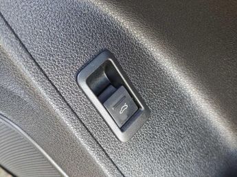 Audi Q3 S line 35 TFSI  150 PS S tronic