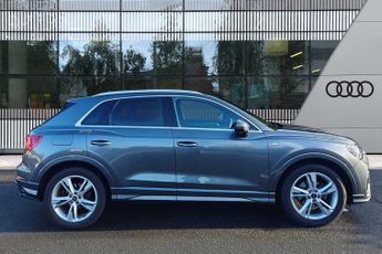 Audi Q3 S line 35 TFSI  150 PS S tronic