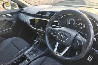 Audi Q3 S line 35 TFSI  150 PS S tronic