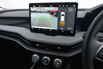 SKODA Superb 2.0 TDI SE Technology 5dr DSG