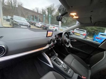 Audi Q2 Sport 35 TFSI  150 PS S tronic