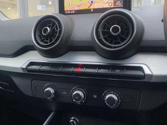 Audi Q2 Sport 35 TFSI  150 PS S tronic