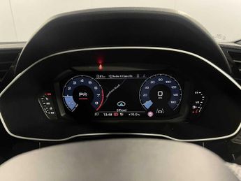 Audi Q3 Black Edition 35 TFSI  150 PS S tronic