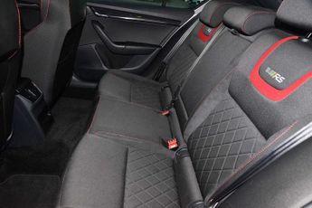 SKODA Octavia 2.0 TSI 245 vRS 5dr DSG [Black Pack]