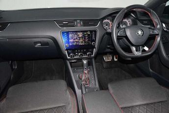 SKODA Octavia 2.0 TSI 245 vRS 5dr DSG [Black Pack]