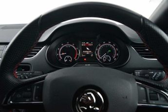 SKODA Octavia 2.0 TSI 245 vRS 5dr DSG [Black Pack]