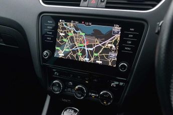 SKODA Octavia 2.0 TSI 245 vRS 5dr DSG [Black Pack]
