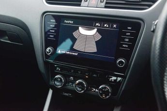 SKODA Octavia 2.0 TSI 245 vRS 5dr DSG [Black Pack]