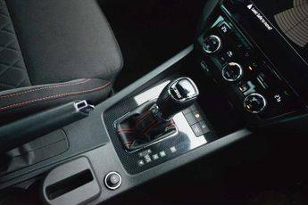 SKODA Octavia 2.0 TSI 245 vRS 5dr DSG [Black Pack]