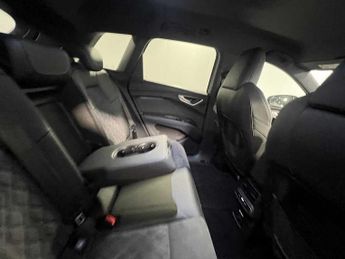 Audi Q4 E-tron Q4  Edition 1 50 e-tron quattro 220,00 kW