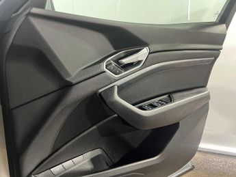 Audi e-tron Technik 55 quattro 300,00 kW