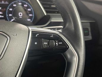 Audi e-tron Technik 55 quattro 300,00 kW