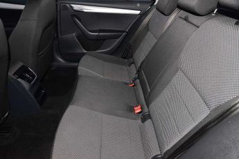 SKODA Octavia 1.6 TDI CR SE 5dr DSG