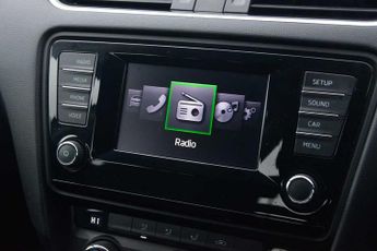 SKODA Octavia 1.6 TDI CR SE 5dr DSG