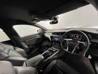 Audi Q8 Black Edition 55 e-tron quattro 300,00 kW