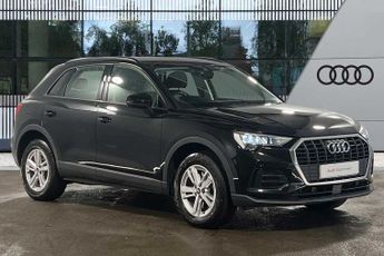 Audi Q3 Technik 45 TFSI e  245 PS S tronic