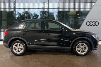 Audi Q3 Technik 45 TFSI e  245 PS S tronic