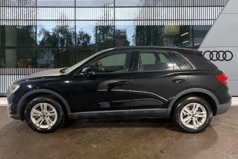Audi Q3 Technik 45 TFSI e  245 PS S tronic