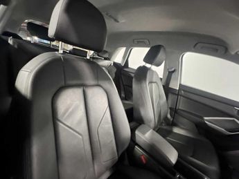 Audi Q3 Technik 45 TFSI e  245 PS S tronic