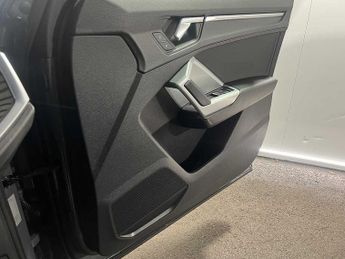 Audi Q3 Sport 40 TFSI quattro 190 PS S tronic