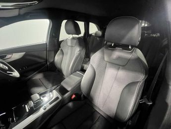 Audi A4 Avant S line 40 TFSI  204 PS S tronic