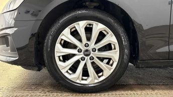 Audi A4 Avant Technik 35 TFSI  150 PS S tronic