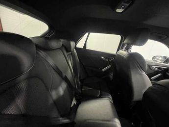 Audi Q2 S line 35 TFSI  150 PS S tronic