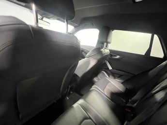 Audi Q2 S line 35 TFSI  150 PS S tronic