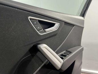 Audi Q2 S line 35 TFSI  150 PS S tronic