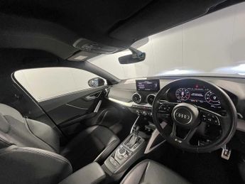 Audi Q2 S line 35 TFSI  150 PS S tronic