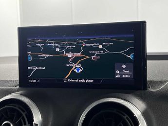 Audi Q2 S line 35 TFSI  150 PS S tronic