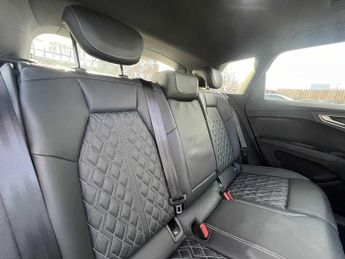 Audi Q4 E-tron Q4  Vorsprung 50 e-tron quattro 220,00 kW