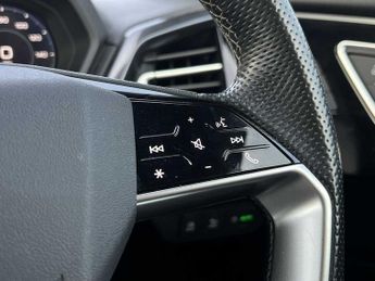 Audi Q4 E-tron Q4  Vorsprung 50 e-tron quattro 220,00 kW