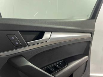 Audi Q5 Sport 45 TFSI quattro 265 PS S tronic