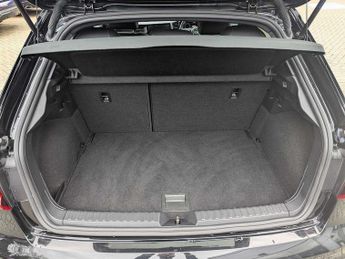 Audi A1 Sportback S line Competition 40 TFSI  200 PS S tronic